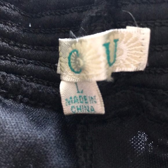 Shorts - Picture 2 of 2